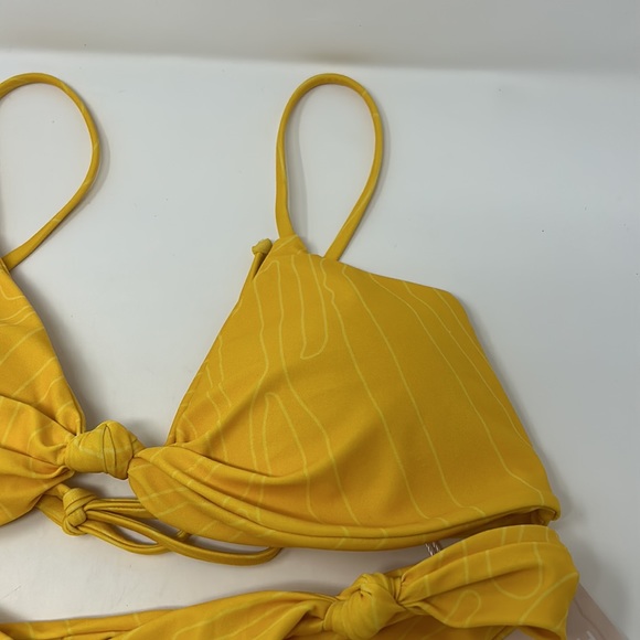 Kittenish Yellow Stay Wild Cheeky Bikini Swimsuit Size Large Brand New W/Tags - Picture 7 of 13